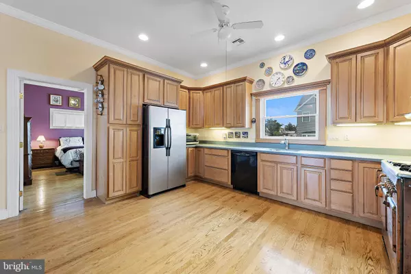 Manahawkin, NJ 08050,11 BETTY DRIVE