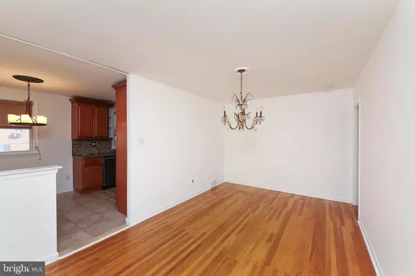 Philadelphia, PA 19116,728 KENTWOOD ST