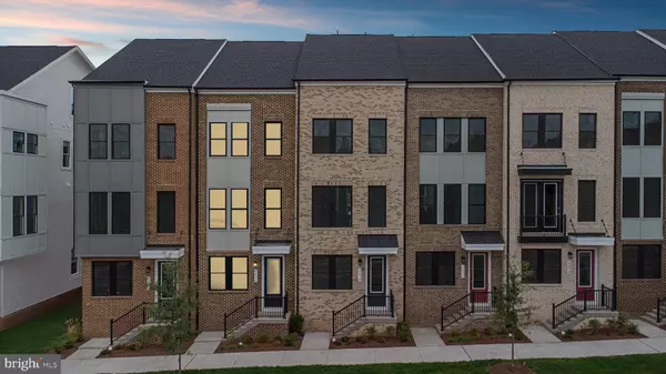 Herndon, VA 20171,2676 RIVER BIRCH RD