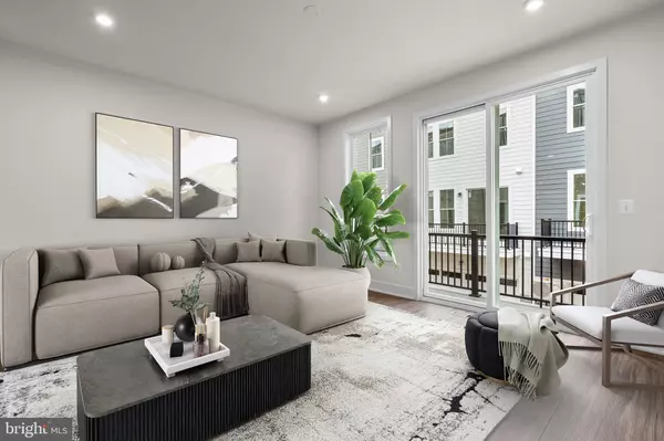 Herndon, VA 20171,2676 RIVER BIRCH RD