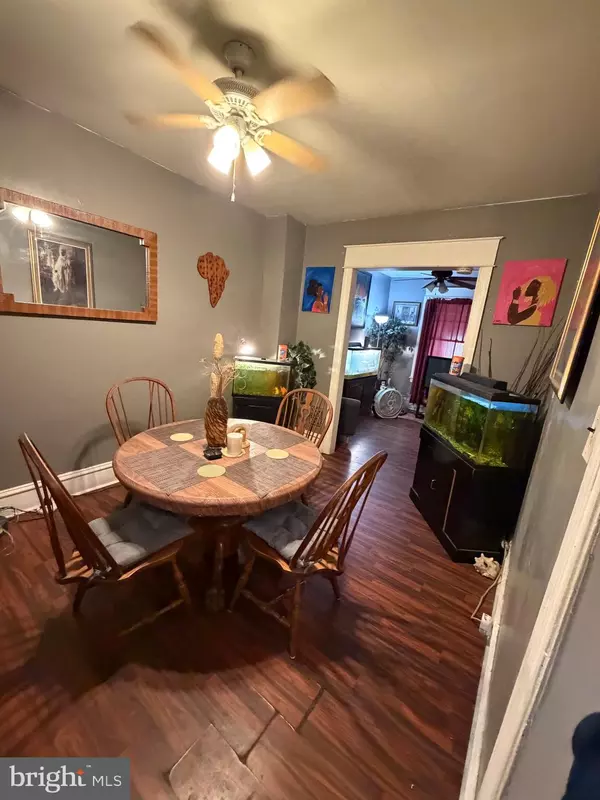 Philadelphia, PA 19142,6517 GESNER ST