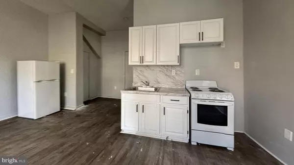 Philadelphia, PA 19124,5003 PENN ST #1F