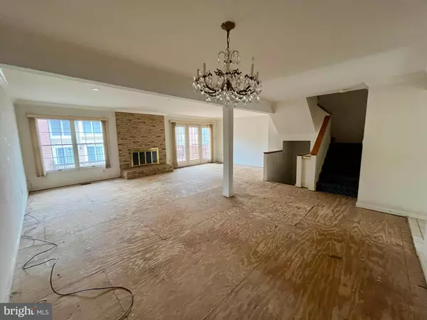 Baltimore, MD 21208,12 RIVER OAKS CIR