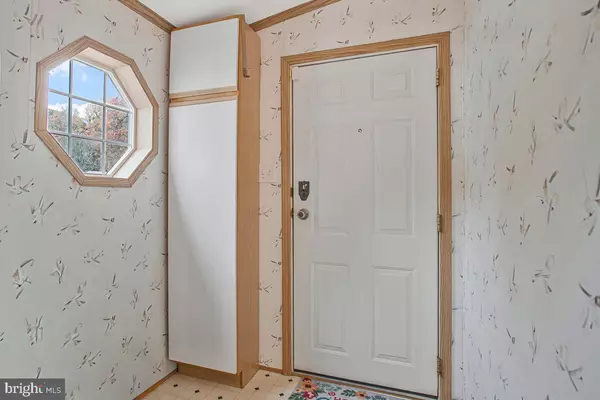 Severn, MD 21144,8020 FAIR BREEZE DR