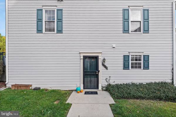 Suitland, MD 20746,3713 WILKINSON DR #506