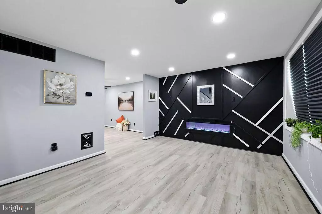 Camden, NJ 08104,1020 NIAGARA RD