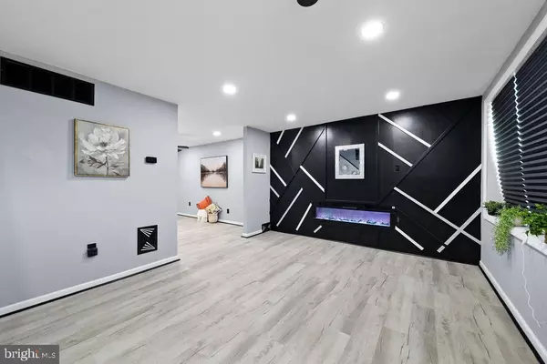 1020 NIAGARA RD, Camden, NJ 08104