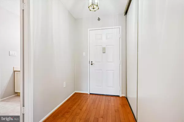 Silver Spring, MD 20906,15115 INTERLACHEN DR #3-308