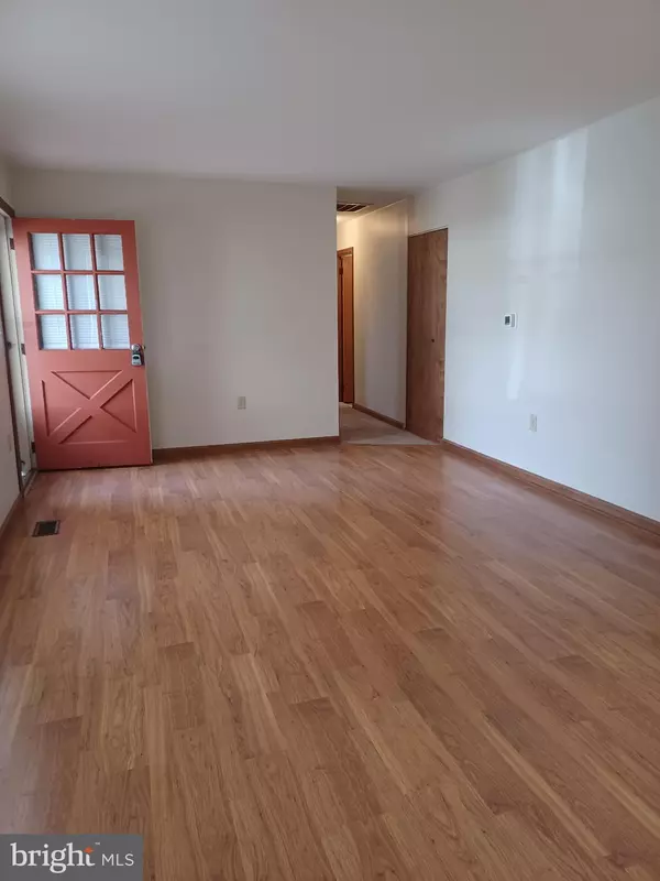 Winchester, VA 22601,557 EAGLE DR