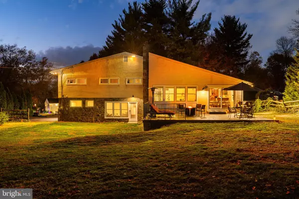 Villanova, PA 19085,407 CLAIREMONT RD