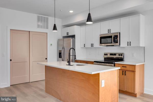 Philadelphia, PA 19104,716 N SHEDWICK ST #3