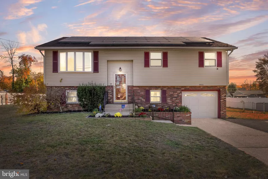 1031 BYRD DR, Woodbury, NJ 08096