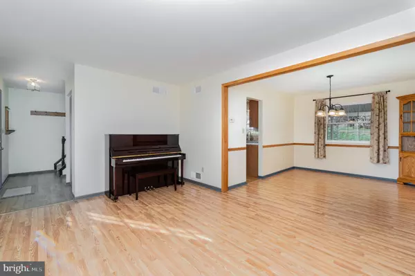 Harrisburg, PA 17112,5730 CLOVERDALE RD