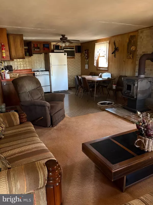 Romney, WV 26757,195 BABBLING BROOK LN