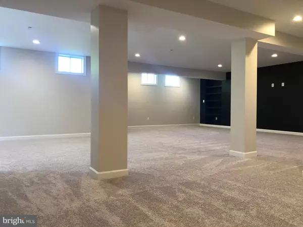 Bowie, MD 20720,5506 WILLOW GROVE CT #BASEMENT