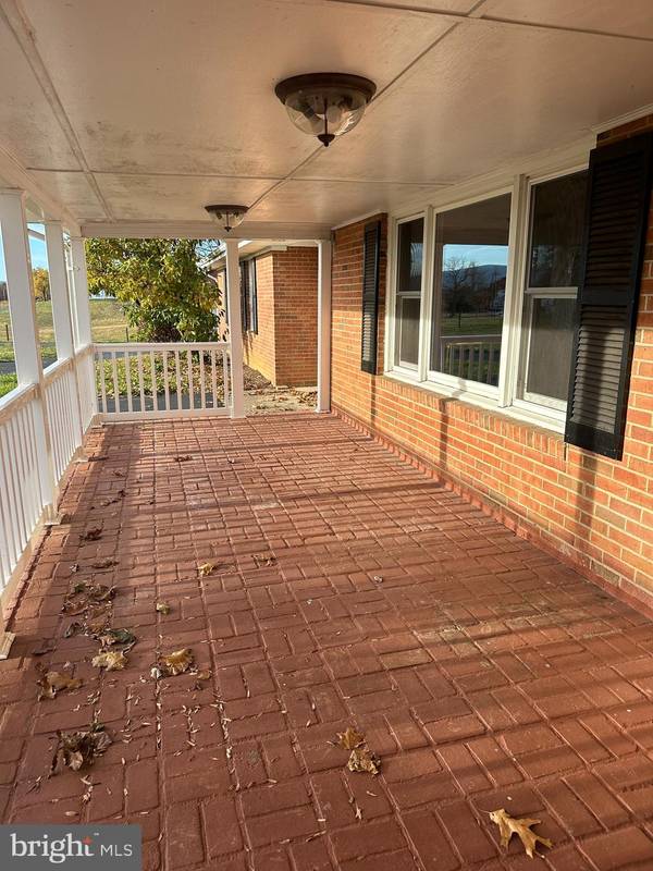 Middletown, VA 22645,1308 MINEBANK RD