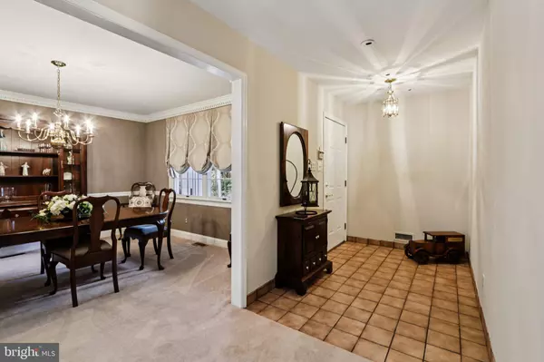 Marlton, NJ 08053,122 DEERFIELD AVE