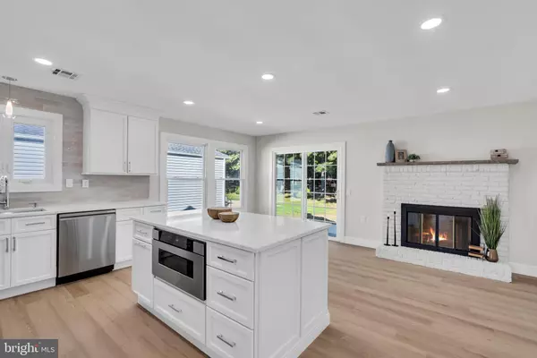 Toms River, NJ 08757,145 CABRILLO BLVD