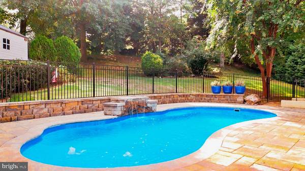 Woodbridge, VA 22193,13953 OLEANDER CT