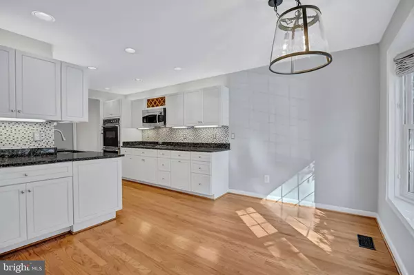 Reston, VA 20190,1840 GOLF VIEW CT