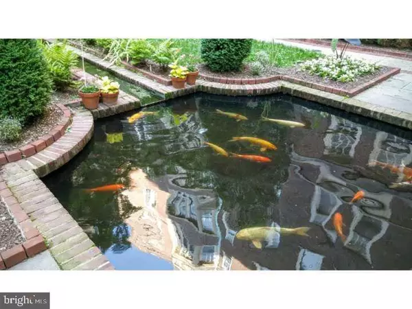 Philadelphia, PA 19143,4625-00 PINE ST #F103