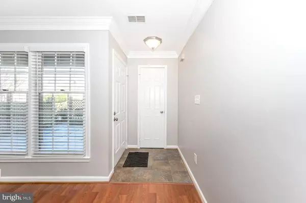 Germantown, MD 20874,20507 SHADYSIDE WAY #10-1