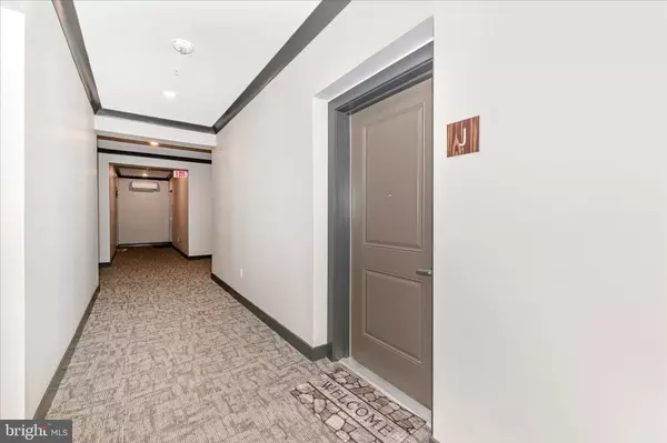 Herndon, VA 20171,12865 MOSAIC PARK WAY #3J