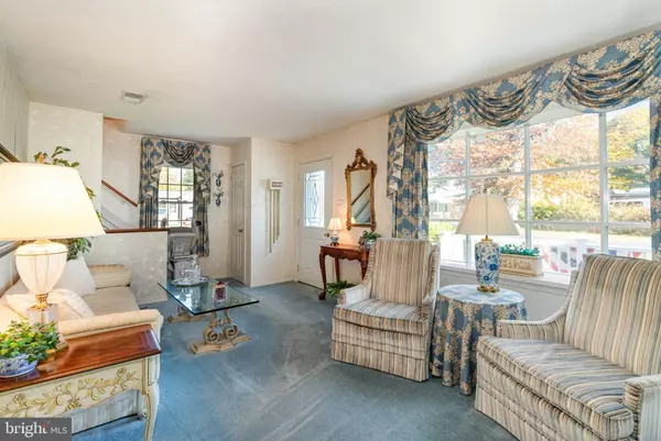 Camp Hill, PA 17011,2 VILLAGE RD