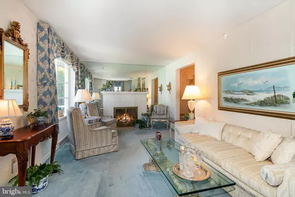 Camp Hill, PA 17011,2 VILLAGE RD