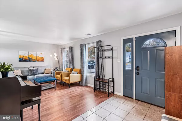 Lanham, MD 20706,10339 BROOM LN