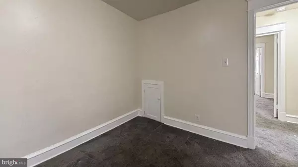 Upper Darby, PA 19082,7246 LAMPORT RD