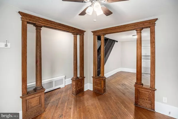 Conshohocken, PA 19428,363 SPRING MILL AVE