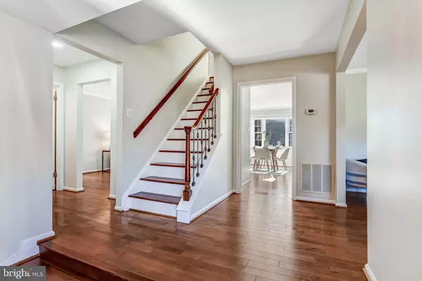 Springfield, VA 22153,8420 SWEET PINE CT