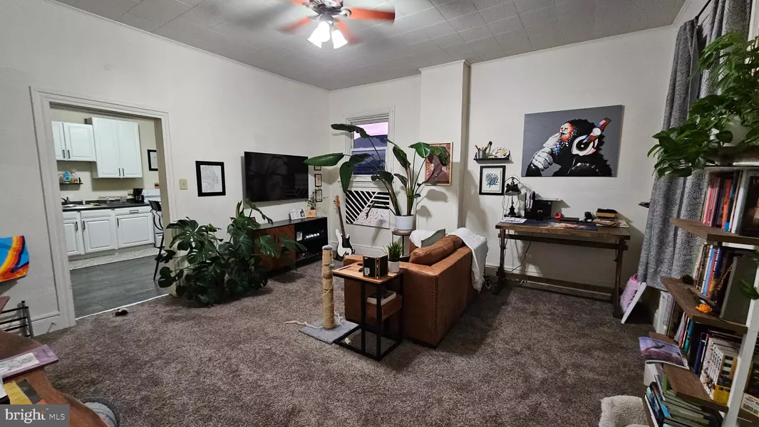 320 E QUEEN STREET, Chambersburg, PA 17201