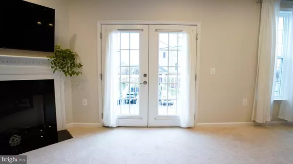 Ashburn, VA 20148,42577 SUNSET RIDGE SQ