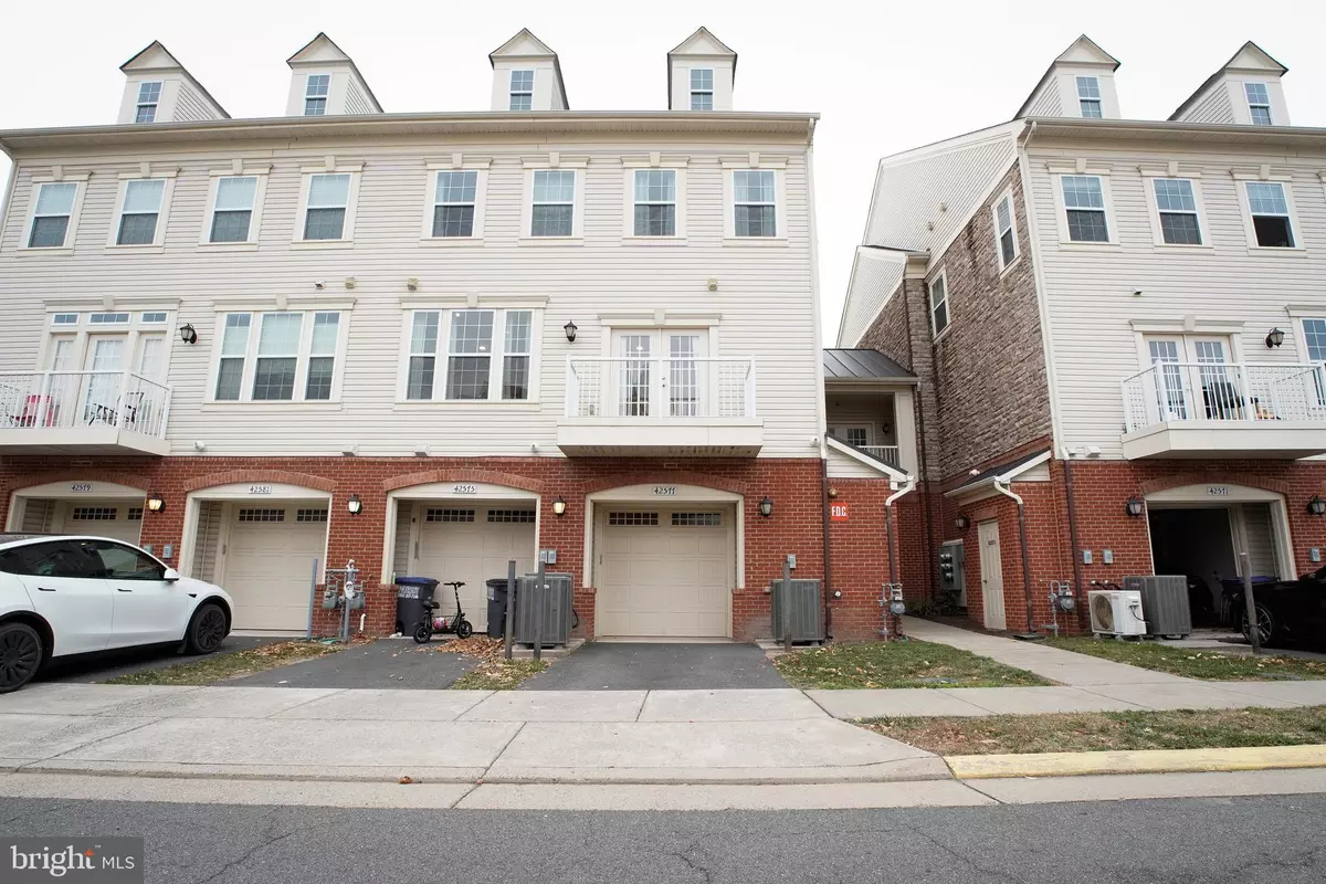 Ashburn, VA 20148,42577 SUNSET RIDGE SQ