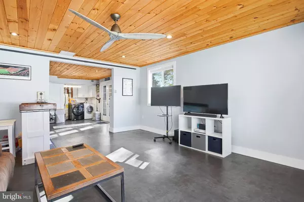 Alexandria, VA 22303,5808 HARVEY PL