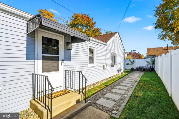 Hamilton, NJ 08619,330 MCADOO AVE