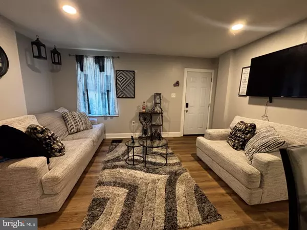 Brookhaven, PA 19015,4 3RD ST