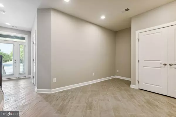 Fairfax, VA 22031,9314 SWEETBAY MAGNOLIA COURT