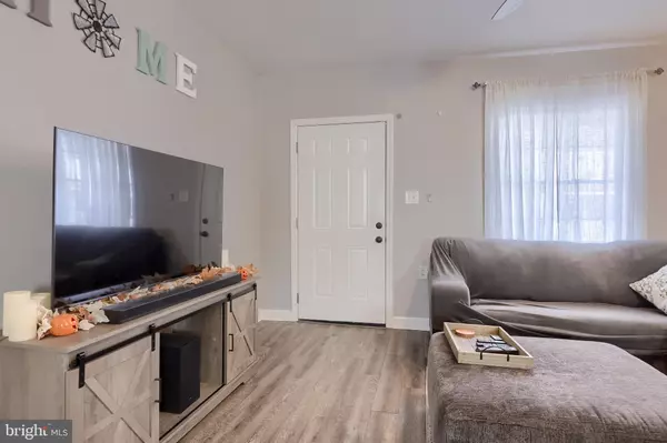 York, PA 17403,866 E PROSPECT ST