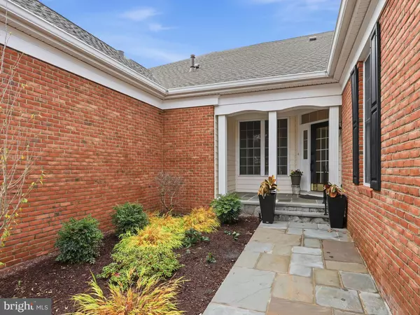 Haymarket, VA 20169,5411 TREVINO DR