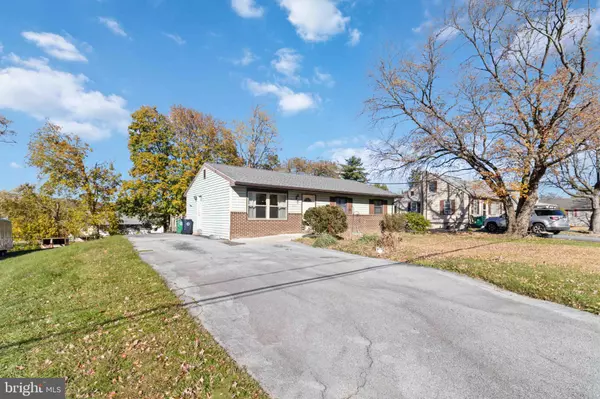 Harrisburg, PA 17112,6216 BLUE GRASS AVE