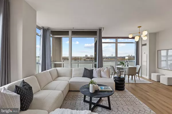 Philadelphia, PA 19123,901 N PENN ST #R901