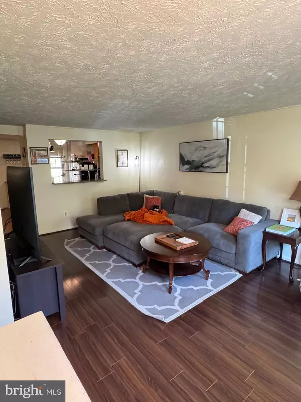 Reston, VA 20194,1565 AUTUMN RIDGE CIR