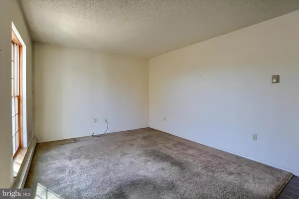 Carlisle, PA 17013,347 W RIDGE ST