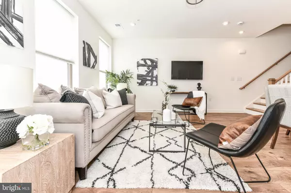 Sterling, VA 20165,45922 SWALLOW TER