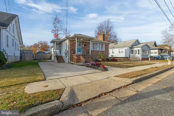 Woodbury, NJ 08096,41 CRESCENT AVE