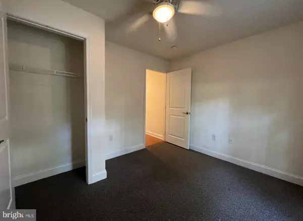 Philadelphia, PA 19133,2215 N CAMAC ST