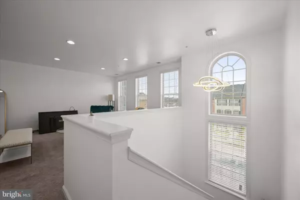 Lanham, MD 20706,9411 GEATON PARK PL